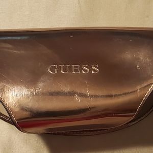 AUTHENTIC GUESS SUNGLASSES MAGNETIC FLIP CASE Metallic Bronze color with cloth.